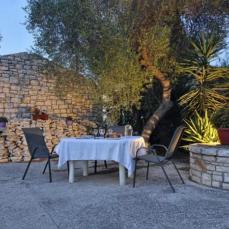 Kloudas * Potamos (Corfu)