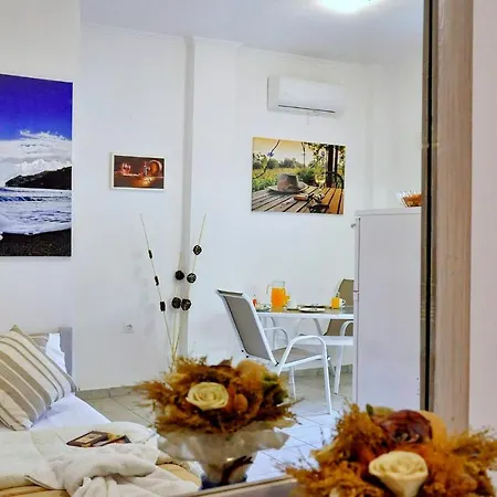 Kloudas Apartment